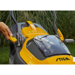 Stiga Collector 136e Kit inkl. 2 batterier - 2x2 Ah) og lader