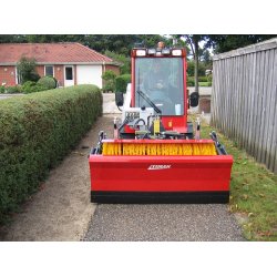 Tool Track - Sneskraber med Kost